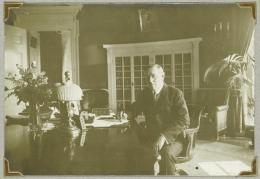 第28代アメリカ合衆国大統領　ウッドロウ・ウィルソン　写真　(署名なし)　Photograph of Woodrow Wilson (unsigned).