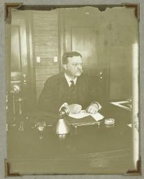 第26代アメリカ合衆国大統領　セオドア・ルーズベルト　写真　(署名なし)　Photograph of Theodore Roosevelt (unsigned).