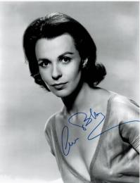 クレア・ブルーム自筆サイン入写真　Claire Bloom