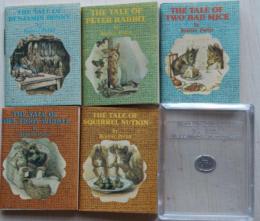「THE TALE OF PETER RABBIT」「THE TALE OF BENJAMIN BUNNY」「THE TALE OF TWO BAD MICE」「THE TALE OF SQUIRREL NUTKIN」「THE TALE OF MRS TIGGY WINKLE」　ピーターラビット他豆本5冊