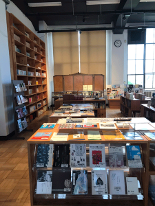 3_Museum-shop
