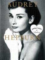 AUDREY HEPBURN : perfect style of Audrey ＜MARBLE BOOKS  Love Fashionista＞