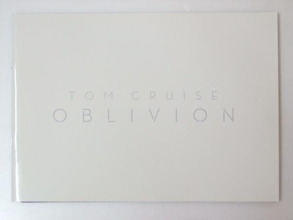 映画パンフ オブリビオン ジョセフ コシンスキー 監督 トム クルーズ 他出演 文教堂書店 古本 中古本 古書籍の通販は 日本の古本屋 日本の古本屋