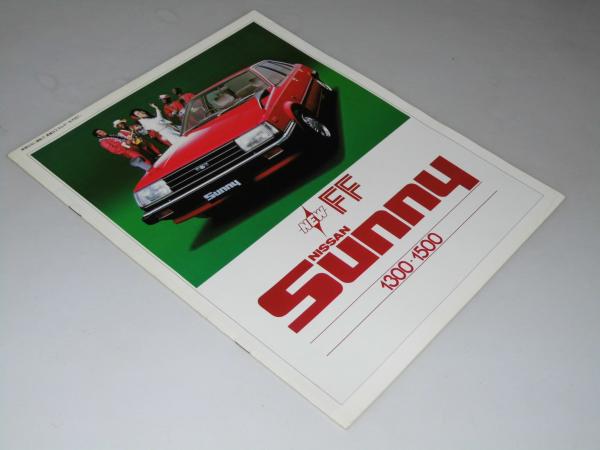 自動車カタログ Nissan New Ff Sunny 1300 1500 表紙写真 全景とモデル 文教堂書店 古本 中古本 古書籍の通販は 日本の古本屋 日本の古本屋