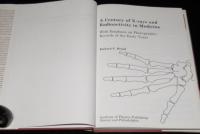 【洋書】A Century of X-Rays and Radioactivity in Medicine　X線と放射能の世紀