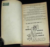 【洋書】IT'S A WORLD, WORLD, WORLD, WORLD MAD　マッド