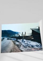 1985年4月2日 積雪の町並み写真（車・家屋）
