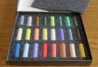 パステル教室 ＋ ラウニー アーティスト ソフトパステル 24色セット×2箱 :
　Daler-Rowney Artists Soft pastels -Professional Quality-  (Half Length Broad)　〔書籍+パステルハーフサイズ24色セット2箱（Rowney）〕