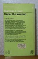 【Penguin Modern Classics】 火山の下で　マルコム・ロウリー　：　Under the Volcano　Malcolm 〔英語〕
Lowry