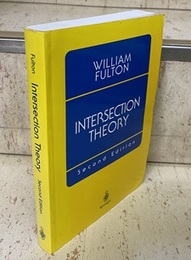 Intersection Theory : 2nd Edition (Soft) (英) 交叉理論（交点理論） 
