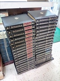 Encyclopaedia Britannica : 1-29 : 15th Edition ほか37冊セット 1-29 + Index(2冊) + Book of the Year 1993 + Outline of Knowledge + Atlas + Webster's Third New International Dictionary 1-3