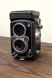 ROLLEIFLEX　二眼レフカメラ　Rolleiflex Twin-lens Reflex Camera