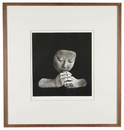 うつむき　Looking Down