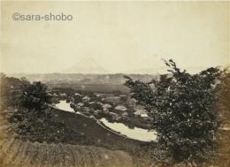 横浜山手から富士山を望む写真