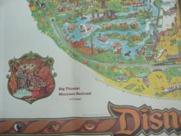 Walt Disney's Disneyland,(California)Map.カリフォルニア・デイズニーランド地図　７４ｘ１１１ｃｍ．カラー
