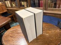 AUSFUHRLICHES LATEINISCHE-DEUTSCHCHES HANDWORTERBUCH  AUS DEN QUELLEN ZUSAMMENGETRAGEN UND MIT BESONDERER BEZUGNAHME AUF SYNONYMIK UND ANTIQUITATEN UNTER BERUCKSCHTIIGUNG DER BESTEN HILFSMITTEL   UNVERANDERTER NACHDRUCH DER ACHTEN VERBESSERTEN UND VERMEHRTEN AUFLAGE VON HEINRICH GEORGES