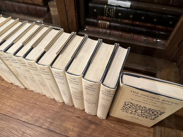 THE GOLDEN BOUGH A STUDY IN MAGIC AND RELIGION(SIR J. G. FRAZER