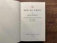 The DEAD SEA SCROLLS     With Translations by the Author