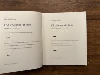 L'Evidence du film   ABBAS KIAROSTAMI   Suivi d'une conversation entre Abbas Kiarostami et Lean-Lue Nancy  transcripte par Mojdeh Famili et Teresa Faucon et d'un cahier d'images choisies par Teresa Faucon