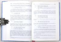 Gramática Descriptiva de la Lengua Española. [Real Academia Española. Colección Nebrija y Bello] 

