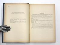 Svensk-Rysk Ordbok. c : a  62 tusen ord. Kortfattad översikt över svenska sprȧkets grammatik av fil. kand. S. S. Maslova-Lashanskaja. 
スウェーデン語‐ロシア語辞典　