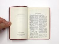Suomi-Englanti-Suomi. Laatinut Aino Wuolle. [Punaiset Sanakirjat] フィンランド語‐英語、英語‐フィンランド語辞典　