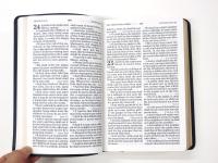 Holy Bible. The Old and New Testaments. Authorized King James Version. 欽定英訳聖書　