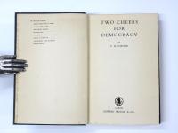 Two Cheers for Democracy. 民主主義に万歳二唱　