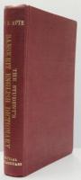 The Student's Sanskrit-English Dictionary. Containing Appendices on Sanskrit Prosody and Important Literary and Geographical Names in the Ancient History of India. (For the Use of Schools and Colleges). 梵英辞典　