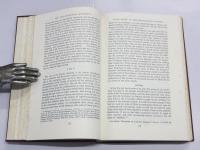 Style，Rhetoric，and Rhythm. Essays by Morris W.Croll. Edited by J.Max Patrick and Robert O.Evans，with John M.Wallace and R.J.Schoeck.