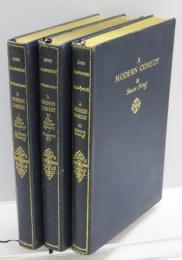 A Modern Comedy. I. The White Monkey. A Silent Wooing. II. The Silver Spoon. Passers By. III. Swan Song. [The Works of John Galsworthy Grove Edition，Vols.19-21] 現代喜劇　