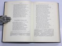 The Elegies and the Songs and Sonnets. Edited with Introduction and Commentary by Helen Gardner. [Oxford English Texts] エレジー、唄とソネット　