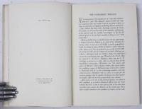 (英)The New Keepsake. Contributions by Maurice Baring，Max Beerbohm，Clive Bell，Hilaire Belloc，Stella Benson，Lord Berners，Edmund Blunden，Ivor Brown，Lord David Cecil，Cyril Connolly，Aldous Huxley，Rose Macaulay，H.J. Massingham，Raymond Mortimer，Harold Nicolson，Naomi Royde-Smith，V. Sackville-West，Siegfried Sassoon，J.C. Squire，H.M. Tomlinson，Hugh Walpole，Dorothy Wellesley，R.H. Wilenski，W.B. Yeats. Decorated by Rex Whistler.