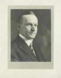 第30代アメリカ合衆国大統領　カルビン・クーリッジ　自筆署名入写真　(マサチューセッツ州知事時代の署名)　　Signed Photograph of Calvin Coolidge as 48th Governor of Massachusetts. Original autograph.