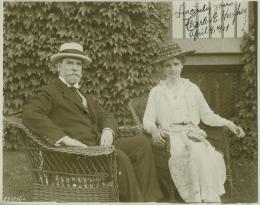 チャールズ・エヴァンズ・ヒューズ (アメリカ合衆国国務長官)　自筆署名入写真　　Signed Photograph of Charles Evans Hughes. Original autograph.