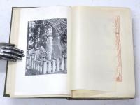 Kottō. Being Japanese Curious, with Sundry Cobwebs. Collected by Lafcadio Hearn. With illustrations by Genjiro Yeto. 
骨董　
