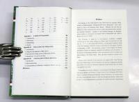Cak - English - Bangla Dictionary. (a Tibeto - Burman language spoken in Bangladesh). 

チャック語 - 英語 - バングラ語辞典　