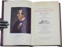 Hans Christian Andersen Fairy Tales. Edited by Svend Larsen，Director of Hans Andersen Museum，Odense. Translated from the Original Danish Text by R.P.Keigwin. Illustrations by Vilhelm Pedersen and Lorenz Frolich (vol.3 only)，Reproducted from the Original Drawing in the Andersen Museum at Odense. (英) アンデルセン童話集　
