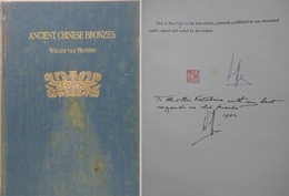 ANCIENT CHINESE BRONZES OF THE SHANG AND CHOU DYNASTIES　（An Illustrated Catalogue of the Van Heusden Collection with a Historical Introduction）　（寶鼎斎三代銅器図録）
