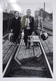 英伸三プリント　出稼ぎ　秋田県羽後本荘駅　1970年