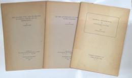 亀井孝論文3冊　１．ARE JAPANESE TURU AND ITO RELATED TO KOREAN TURUMI AND SIL RESPECTIVELY? (HITOTSUBASHI UNIVERSITY 1953), 著者献呈署名一部有　２．ON THE AUTHENTICITY OF ON-READINGS IN SINO-JAPANESE (HITOTSUBASHI UNIVERSITY 1954), ３．CHINESE BORROWINGS IN PREHISTRIC JAPANESE(YOSHIKAWA KOBUNKAN, 1954) 著者献呈署名有