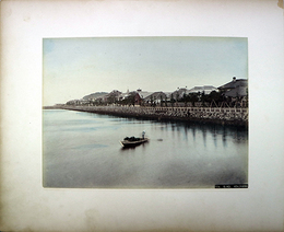 写真山手谷戸坂中途から山下居留地を見る・居留地海岸通り