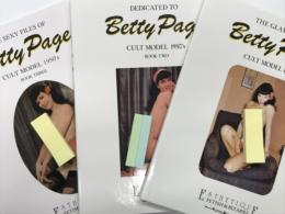 洋書　The Glamorous Betty Page: Cult Model 1950's Book 1 / Dedicated of Betty Page: Cult Model 1950's Book 2 / The Sexy Files of Betty Page: Cult Model 1950's Book 3　1950年代のカルトなモデル ベティ・ベイジ　3冊セット