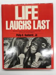 洋書　LIFE LAUGHS LAST: 200 More Classic Photos from the Famous Back Page of America’s Favorite Magazine　ライフ誌の最後の楽しみ: アメリカで最も愛された雑誌の巻末を締めくくったユーモア写真200選