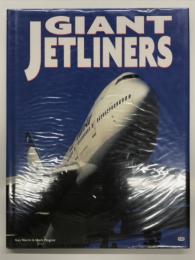 洋書　Giant Jetliners　カラー写真で見る1970年代から1990年代にかけての大型ジェット旅客機の進化