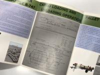 リーフレット　Important: For the Air Cargo Transporting Equipments: HANAOKA SHARYO. CO., LTD.　航空貨物輸送用台車について 花岡車輛