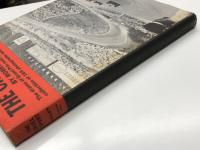 洋書　The Cruel Sport: The drama of Grand Prix auto racing - with a superb collection of 165 photographs taken by the author