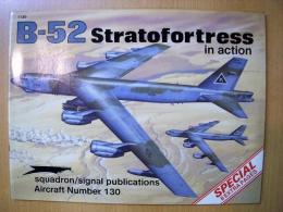 洋書　B-52 Stratofortress in action No.130