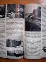 洋書　Warpath across the Pacific: The illustrated history of the 345th Bombardment Group during World War II