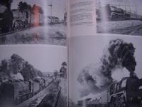 洋書　Hudson power: An illustrative history of the R class 4-6-4 passenger locomotives in service on the Victorian Government Railways, Australia, 1951-1974